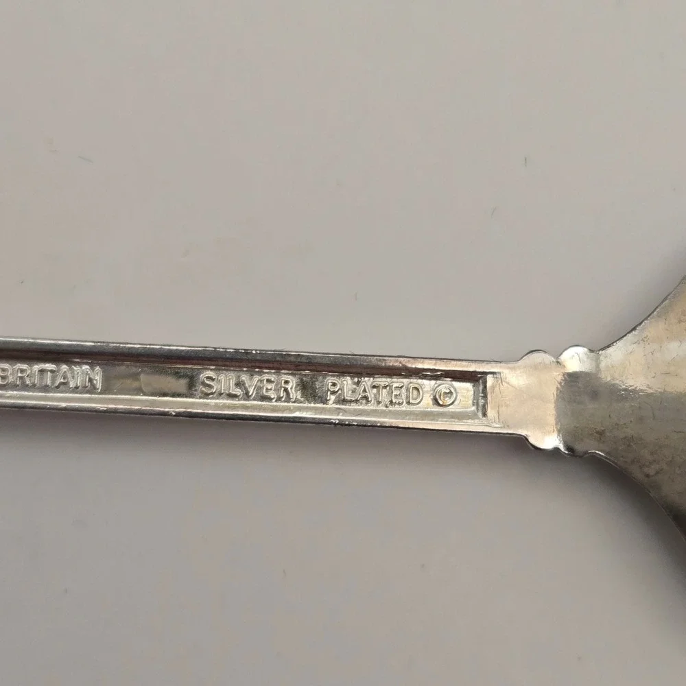 Exquisite Vintage 1981 Southfork‎ Ranch Dallas Show Silver Plated Spoon UK Made
